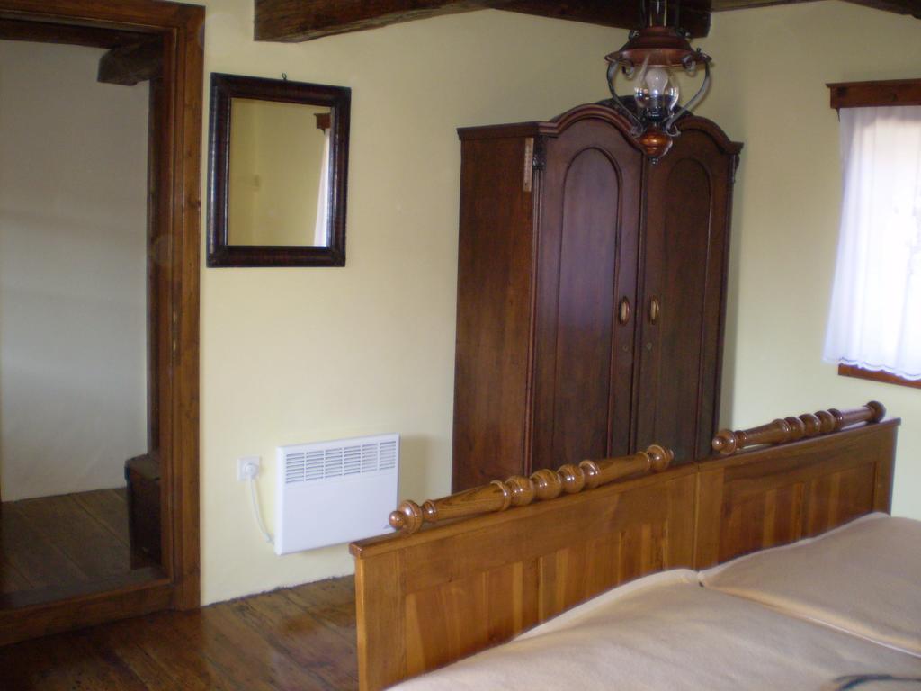 Apartments Iza Na Trem Čigoč 外观 照片